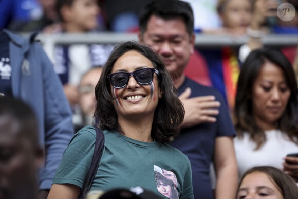 La présentatrice Leïla Kaddour-Boudadi - Célébrités dans les tribunes du huitième de finale de l'Euro 2024 entre la France et la Belgique (1-0) à Dusseldorf le 1er juillet 2024.