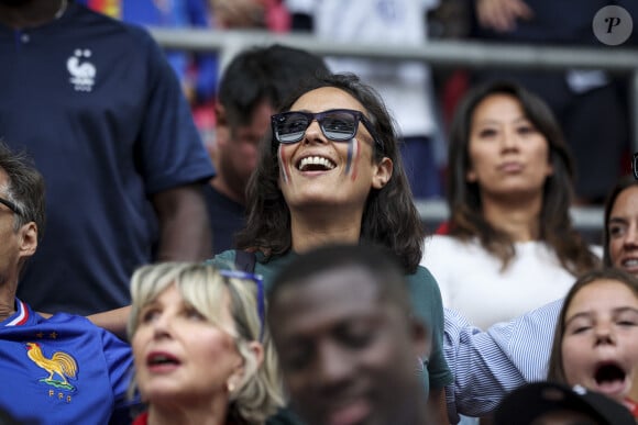 La présentatrice Leïla Kaddour-Boudadi - Célébrités dans les tribunes du huitième de finale de l'Euro 2024 entre la France et la Belgique (1-0) à Dusseldorf le 1er juillet 2024.