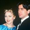 Madonna et son co-scénariste pour W.E., Alek Keshishian, en 1994 !