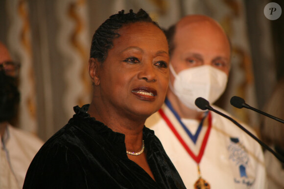 Babette de Rozières et le chef Eric Briffard lors de la présentation de la 7ème édition du Salon de la gastronomie des Outre-mer au Parc des Expositions du 28 au 30 janvier, à Paris, France, le 7 janvier 2022. Un évènement initié par la cheffe Babette de Rozières qui mettra cette année la Guyane à l'honneur. © JLPPA/Bestimage