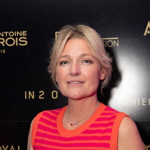 Mais celles-ci ne sauraient tarder et l'animatrice va sans doute prochainement pouvoir profiter avec les siens, dont ses deux fils. 
Exclusif - Anne-Elisabeth Lemoine - Soirée à la suite Sandra & Co lors du 76ème Festival International du Film de Cannes le 23 mai 2023. © Aurelio Stella/Bestimage