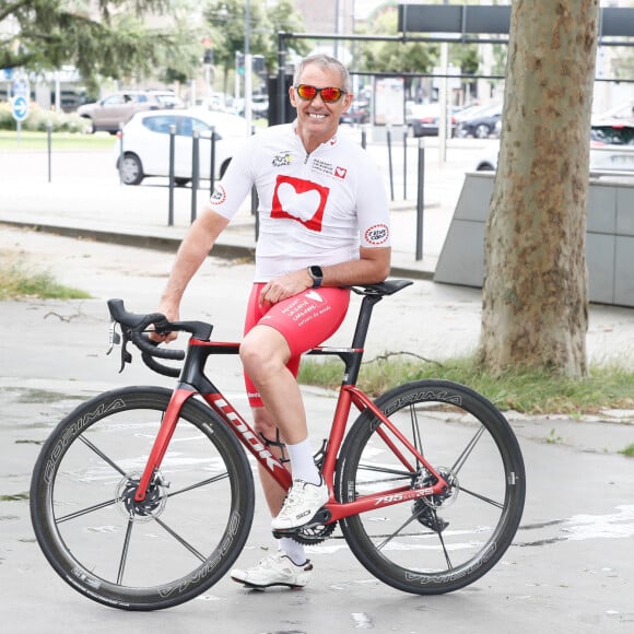 Exclusif - Paul Belmondo - Portraits des personnalités à la veille de l'étape du coeur de l'association Mécénat Chirurgie Cardiaque (MCC) lors du Tour de France 2024 à Dijon, France, le 4 juillet 2024. © Christophe Clovis/Bestimage 