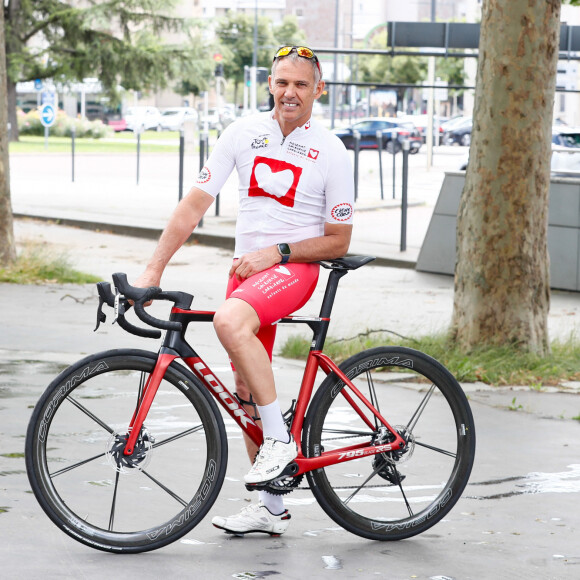 Exclusif - Paul Belmondo - Portraits des personnalités à la veille de l'étape du coeur de l'association Mécénat Chirurgie Cardiaque (MCC) lors du Tour de France 2024 à Dijon, France, le 4 juillet 2024. © Christophe Clovis/Bestimage 