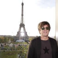 "Aujourd'hui j'aspire à..." : Exaspéré, Thomas Dutronc est prêt à changer de vie, le fils de Françoise Hardy se confie