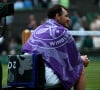 Pour rappel, la légende du tennis britannique Andy Murray a récemment annoncé son intention de terminer sa carrière.
Sir Andy Murray fond en larmes à la fin de son dernier match pro au côté de son frère Jamie à Wimbledon. Ils affrontaient Rinky Hijikata et John Peers (7/6 - 6/4) lors du tournoi de Wimbledon. L'ancienne joueuse Sue Barker est venue lui rendre hommage sous le regard ému de sa famille au grand complet, ses parents, sa femme et ses enfants. 