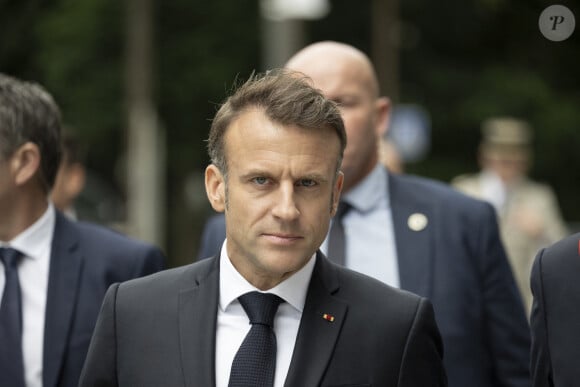 Emmanuel Macron, président de la République Française, et la Première dame Brigitte Macron, à la sortie du bureau de vote lors du deuxième tour des élections législatives au Touquet, ke 7 juillet 2024. © Eliot Blondet/Pool/Bestimage