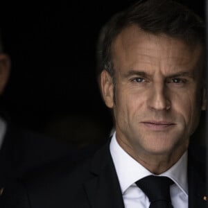 Emmanuel Macron, président de la République Française, et la Première dame Brigitte Macron, à la sortie du bureau de vote lors du deuxième tour des élections législatives au Touquet, ke 7 juillet 2024. © Eliot Blondet/Pool/Bestimage