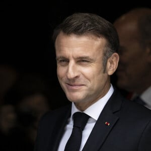 Emmanuel Macron, président de la République Française, et la Première dame Brigitte Macron, à la sortie du bureau de vote lors du deuxième tour des élections législatives au Touquet, ke 7 juillet 2024. © Eliot Blondet/Pool/Bestimage