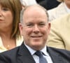 Le prince Albert de Monaco ne passe pas inaperçu à Wimbledon
 
Madame Melanie Antoinette de Massy president du Monte Carlo Country Club, SAS Prince ALbert II de Monaco et Sir Lenny Henry dans la Royal Box au tournoi de Wimbledon à Londres, Royaume Uni. © Chryslene Caillaud/Panoramic/Bestimage