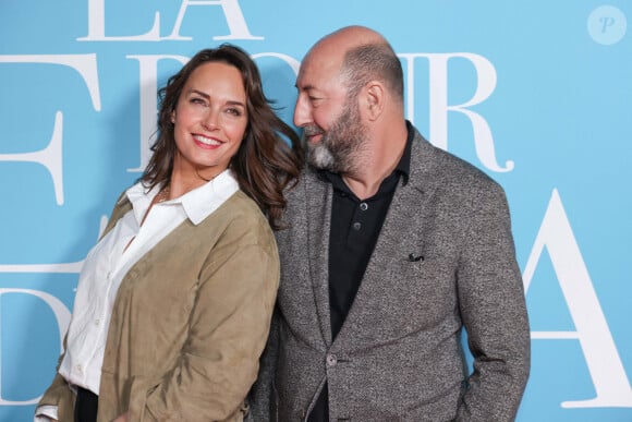 Kad Merad, Julia Vignali assistant à la première du film La Vie Pour De Vrai tenue au Pathe Wepler, à Paris, France le 18 avril 2023. Photo par David Boyer/ABACAPRESS.COM