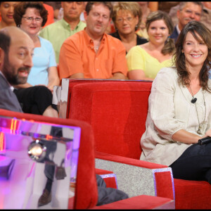 Kad Merad et son ex-femme Emmanuelle Cosso dans l'émission Vivement dimanche.