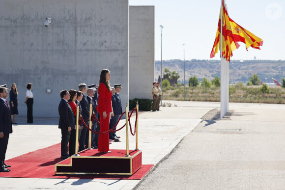 La princesse Leonor d'Espagne à son arrivée à l'aéroport de Madrid, à l'occasion de son premier voyage officiel, seule, au Portugal. Le 12 juillet 2024 