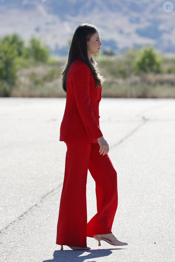 La princesse Leonor d'Espagne à son arrivée à l'aéroport de Madrid, à l'occasion de son premier voyage officiel, seule, au Portugal. Le 12 juillet 2024 