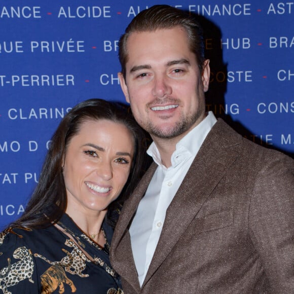  "Un mariage si chic et élégant, empreint d'amour, de joie et de moments inoubliables sur la Côte d'Azur !" peut-on lire en légende.
Exclusif - Capucine Anav et son fiancé Victor Dumas - Déjeuner du Chinese Business Club à l'occasion de la Journée internationale des droits des femmes à l'hôtel intercontinental à Paris le 7 mars 2024. © Rachid Bellak/Bestimage 
