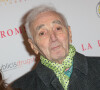 En effet, à l'image de Nikos Aliagas, Charles Aznavour était passionné par la photographie.
Charles Aznavour arrive à la première du film "La Promesse" à Paris au Publicis Cinéma le 21 novembre 2017 à Paris. Nasser Berzane/ABACAPRESS.COM