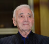 Il y a bientôt six ans, Charles Aznavour nous quittait brutalement à l'âge de 94 ans.
Charles Aznavour assistant à la 157e vente aux enchères de vins de charité aux Hospices de Beaune. Julien Reynaud/APS-Medias/ABACAPRESS.COM