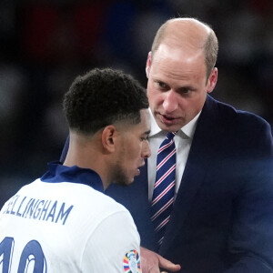 Une nouvelle défaite en finale dans l'Euro pour l'Angleterre
 
Le prince William et Jude Bellingham lors de la finale de l'UEFA Euro 2024 à l'Olympiastadion de Berlin, le 14 juillet 2024. Photo : Adam Davy/PA Wire/ABACAPRESS.COM