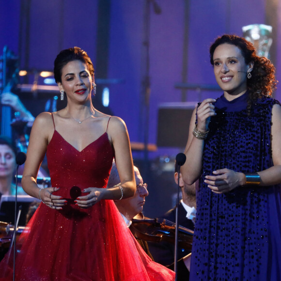 Fatma Saïd, Adèle Charvet - "Concert de Paris" sur le parvis de l'hôtel de ville de Paris retransmis en direct sur France 2 et sur France Inter, Paris le 14 juillet 2024. © Christophe Clovis - Pierre Perusseau / Bestimage  "Concert de Paris" on the forecourt of Paris City Hall broadcast live on France 2 and France Inter, Paris on July 14, 2024. 