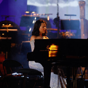 Khatia Buniatisvili - "Concert de Paris" sur le parvis de l'hôtel de ville de Paris retransmis en direct sur France 2 et sur France Inter, Paris le 14 juillet 2024. © Christophe Clovis - Pierre Perusseau / Bestimage  "Concert de Paris" on the forecourt of Paris City Hall broadcast live on France 2 and France Inter, Paris on July 14, 2024. 
