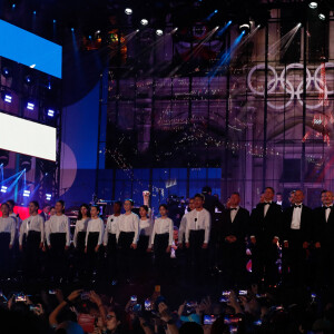 Le grand concert de Paris sur le parvis de l'hotel de ville de Paris, France, le 14 juillet 2024. - "Concert de Paris" sur le parvis de l'hôtel de ville de Paris retransmis en direct sur France 2 et sur France Inter, Paris le 14 juillet 2024. © Christophe Clovis - Pierre Perusseau / Bestimage  "Concert de Paris" on the forecourt of Paris City Hall broadcast live on France 2 and France Inter, Paris on July 14, 2024. 