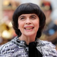 Mireille Mathieu au coeur de rumeurs avec Mourousi, Foucault et Patrick Duffy : quels ont été vraiment les hommes de sa vie ?