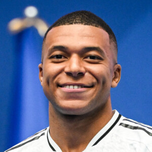 Kylian Mbappé présenté en tant que nouveau joueur du Real Madrid au Santiago Bernabeu, 16 juillet 2024. Credit Image: © Matthieu Mirville/ZUMA Press Wire)