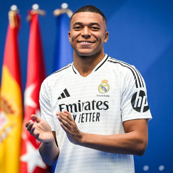 Kylian Mbappé présenté en tant que nouveau joueur du Real Madrid au Santiago Bernabeu, 16 juillet 2024. Credit Image: © Matthieu Mirville/ZUMA Press Wire)