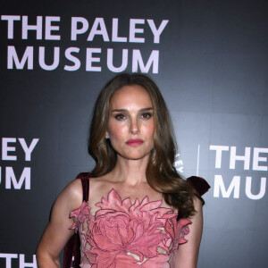 Natalie Portman, portant une robe de chez Oscar de la Renta, assiste à une projection spéciale de 'Lady in the Lake' au Paley Center for Media à New York, le 10 juillet 2024.