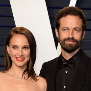 C'est finalement en février 2024 que le divorce a été confirmé entre les parents d'Aleph et d'Amalia. 
Natalie Portman et son mari Benjamin Millepied - Soirée Vanity Fair Oscar Party à Los Angeles. Le 24 février 2019