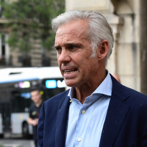 Luana et Paul Belmondo ont formé pendant plusieurs décennies un couple emblématique.
Paul Belmondo et sa femme Luana - Mariage de Claude Lelouch à la mairie du 18ème à Paris.