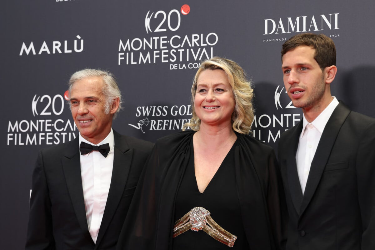 Photo : Luana Belmondo, son mari Paul Belmondo et leur fils Victor ...