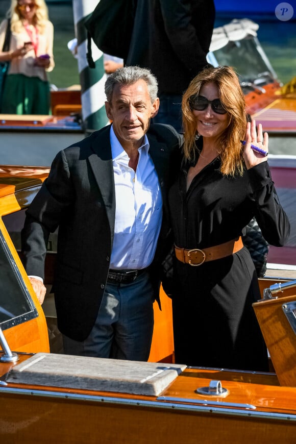 Les deux tourtereaux ont pu profité d'un cadre idyllique en bord de mer
Nicolas Sarkozy et sa femme Carla Bruni arrivent au Lido lors du 80ème édition du festival international du film de Venise, la Mostra, à Venise, Italie, le 2 septembre 2023. © SGP/Bestimage 