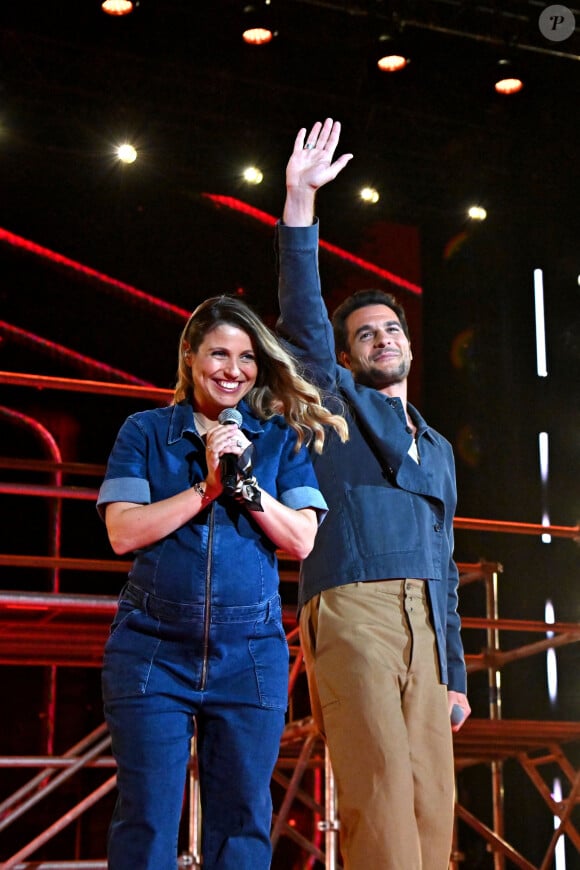 Exclusif - Amir Haddad a chanté, pour la première fois sur scène, avec sa femme Lital (enceinte) - Enregistrement de l'émission "La Chanson de l'Année 2022" à Toulon, diffusée le 4 juin sur TF1. © Bruno Bebert / Bestimage 