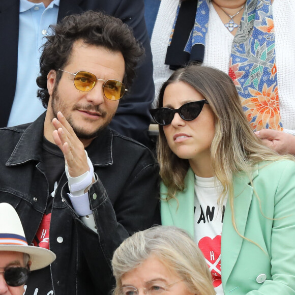 Amir Haddad et sa femme Lital - Célébrités dans les tribunes des internationaux de France de tennis de Roland Garros à Paris, France, le 9 juin 2019. © Jacovides-Moreau/Bestimage 