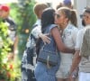 Entourée de ses amis et de sa famille, la chanteuse a célébré ses 55 ans lors d'un déjeuner ce 21 juillet.
Jennifer Lopez avec ses amis au restaurant italien Arthur & Sons pour son déjeuner d'anniversaire le 21 juillet 2024