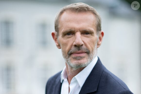 Désormais, le comédien semble avoir tiré un trait sur la vie à deux.Lambert Wilson assiste à une séance de portraits dans le cadre du Festival du Film de Demain à Vierzon, France, le 02 juin 2024. Photo par Aurore Marechal/ABACAPRESS.COM