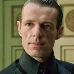 Lambert Wilson dans une scène du film ©Warner Bros : The Matrix Reloaded (2003). Photo by Alamy/ABACAPRESS.COM