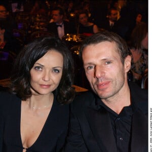 © Arnal-Nebinger/ABACA... Paris-France, 21 février 2004. L'acteur Lambert Wilson et une amie assistent à la 29ème cérémonie des César qui se tient au Théâtre du Chatelet à Paris.