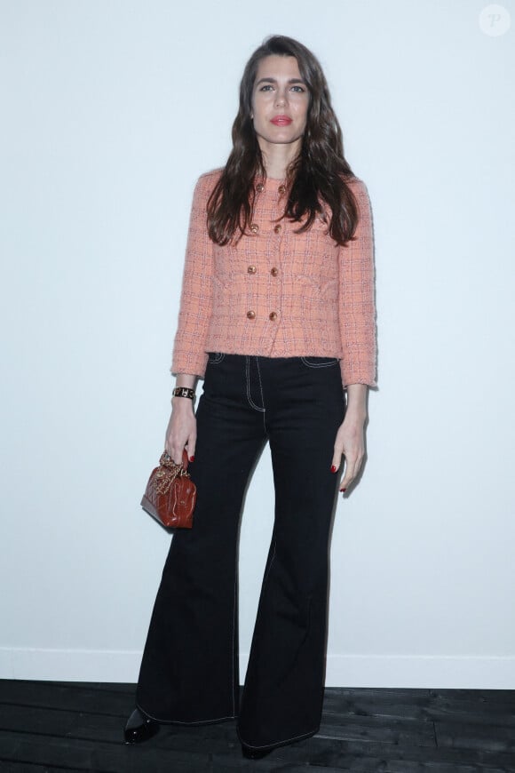 Charlotte Casiraghi assiste au défilé Chanel Womenswear Automne/Hiver 2024-2025 dans le cadre de la semaine de la mode à Paris le 5 mars 2024 à Paris, France. Photo par Jerome Domine/ABACAPRESS.COM