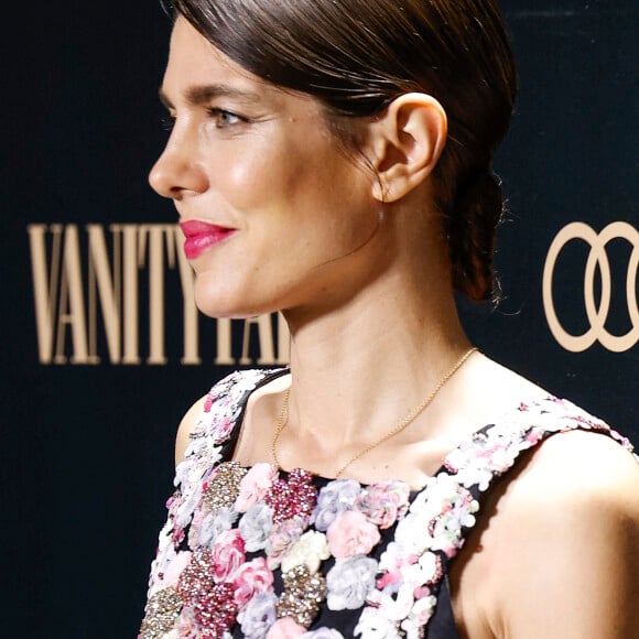 Charlotte Casiraghi reçoit le prix de la personnalité de l'année 2023 de Vanity Fair au Real Alcazar le 02 novembre 2023 à Séville, Espagne. Photo par Sergio R Moreno/GTres/ABACAPRESS.COM