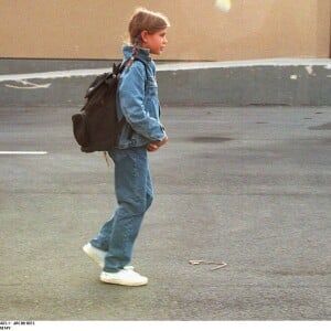 1996, Rentrée des classes à Saint-Rémy pour Charlotte et son petit frère Pierre.