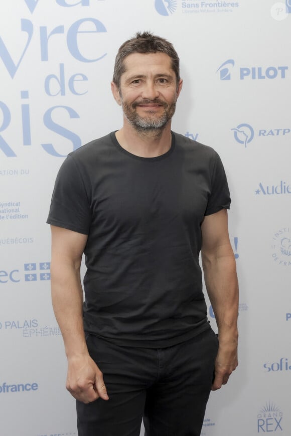 Là il a démarré sa carrière professionnelle
Bixente Lizarazu, lors du Festival du Livre à Paris, France, le 13 avril 2024. © Jack Tribeca / Bestimage