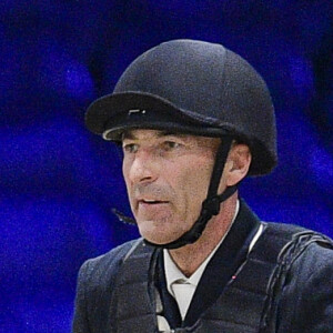 On le savait passionné, depuis l'âge de 12 ans, d'équitation et particulièrement du saut d'obstacles.
Nicolas Canteloup lors de la compétition équestre Longines Masters de Paris à Villepinte