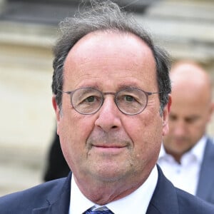 François Hollande accusé d'amener la pluie aux JO
 
Arrivée de François Hollande, ancien président de la République et député de Corrèze, à l'Assemblée Nationale à Paris. © Michael Baucher / Panoramic / Bestimage