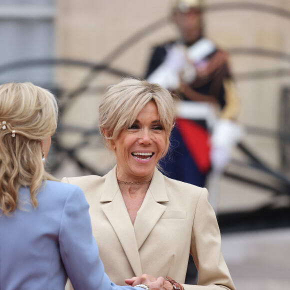 Jill Biden - Emmanuel Macron, Président de la République Française, et la Première dame Brigitte Macron, accueillent les chefs d'Etat et de gouvernement présents à Paris pour la cérémonie d'ouverture des Jeux Olympiques de Paris 2024 (JO).  © Dominique Jacovides- Pierre Perusseau /Bestimage 