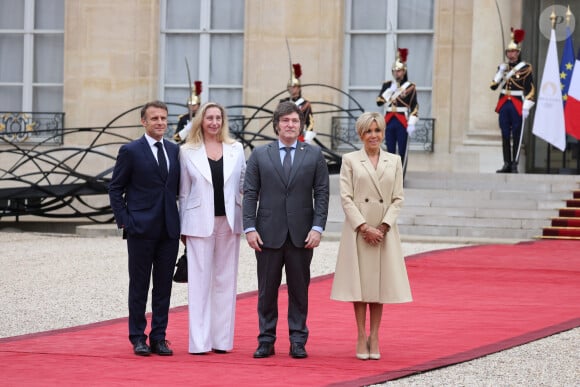 Javier Milei (président de l'Argentine) et sa soeur Karina Milei (Secrétaire générale de la présidence argentine) - Emmanuel Macron, Président de la République Française, et la Première dame Brigitte Macron, accueillent les chefs d'Etat et de gouvernement présents à Paris pour la cérémonie d'ouverture des Jeux Olympiques de Paris 2024 (JO).  © Dominique Jacovides- Pierre Perusseau /Bestimage 