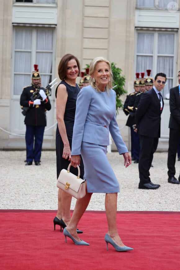 Jill Biden - Emmanuel Macron, Président de la République Française, et la Première dame Brigitte Macron, accueillent les chefs d'Etat et de gouvernement présents à Paris pour la cérémonie d'ouverture des Jeux Olympiques de Paris 2024 (JO).  © Dominique Jacovides- Pierre Perusseau /Bestimage 