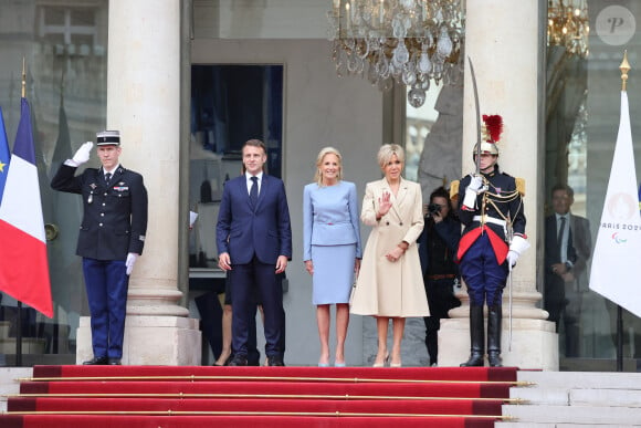 Jill Biden - Emmanuel Macron, Président de la République Française, et la Première dame Brigitte Macron, accueillent les chefs d'Etat et de gouvernement présents à Paris pour la cérémonie d'ouverture des Jeux Olympiques de Paris 2024 (JO). © Dominique Jacovides- Pierre Perusseau /Bestimage 