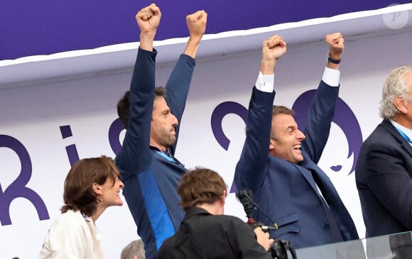 De quoi exulter !
Amélie Oudéa-Castéra, Tony Estanguet, Emmanuel Macron - Les célébrités assistent à la Finale de Rugby à 7 opposant la France aux Fidji lors des Jeux Olympiques de Paris 2024 (JO) au Stade de France à Saint-Denis, Seine Saint-Denis, le 27 juillet 2024. © Jacovides-Perusseau/Bestimage