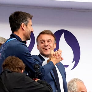 Tony Estanguet, Emmanuel Macron - Les célébrités assistent à la Finale de Rugby à 7 opposant la France aux Fidji lors des Jeux Olympiques de Paris 2024 (JO) au Stade de France à Saint-Denis, Seine Saint-Denis, le 27 juillet 2024. © Jacovides-Perusseau/Bestimage 